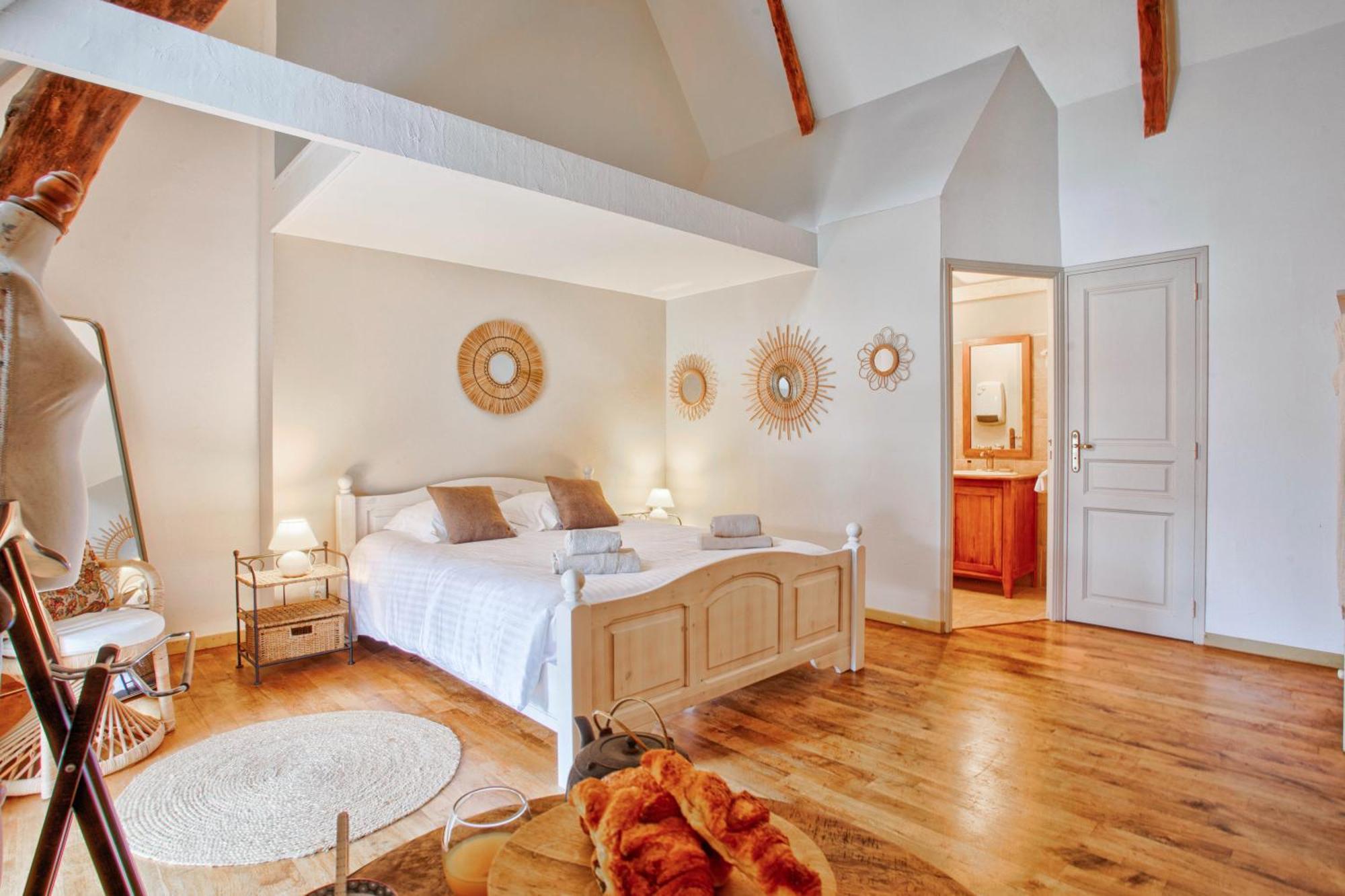 Le Manoir Des Marronniers 호텔 Sully  외부 사진